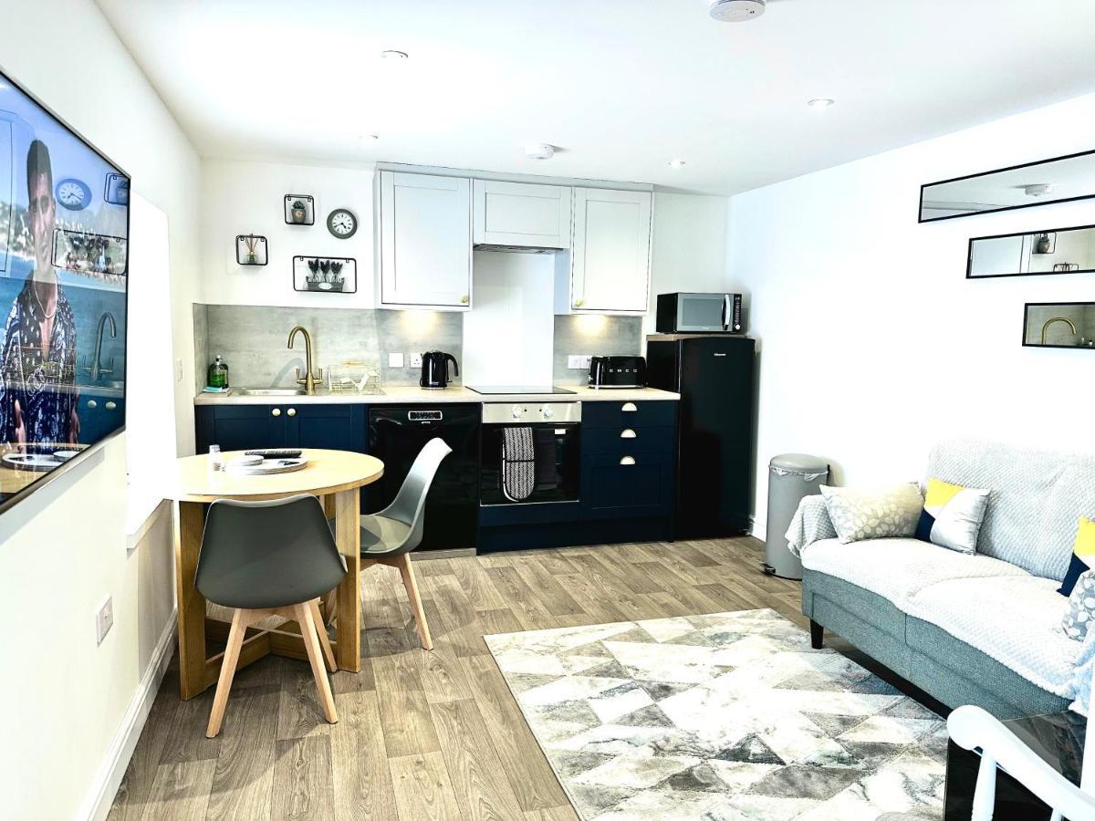 Central, Stylish - 2 Bed Property, The Stable @ Warrenfield, Free Wifi & Parking Оркни Екстериор снимка