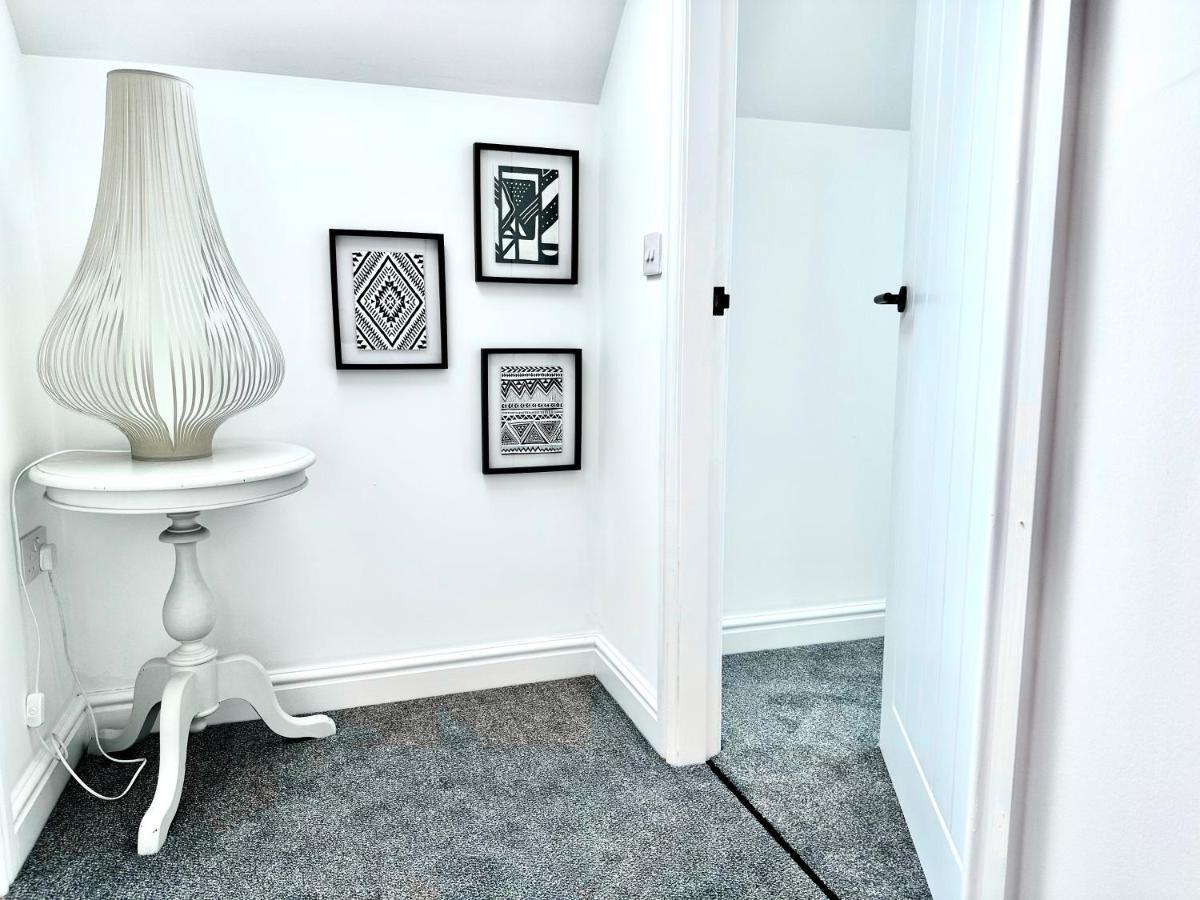 Central, Stylish - 2 Bed Property, The Stable @ Warrenfield, Free Wifi & Parking Оркни Екстериор снимка